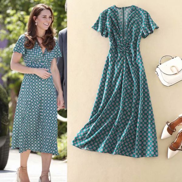 long dress kate middleton 2021 summer new women's fashion party beach vintage elegant chic print dresses 38za, Black;gray
long dress kate middleton 2021 summer new women's fashion party beach vintage elegant chic print dresses 38za, Black;gray