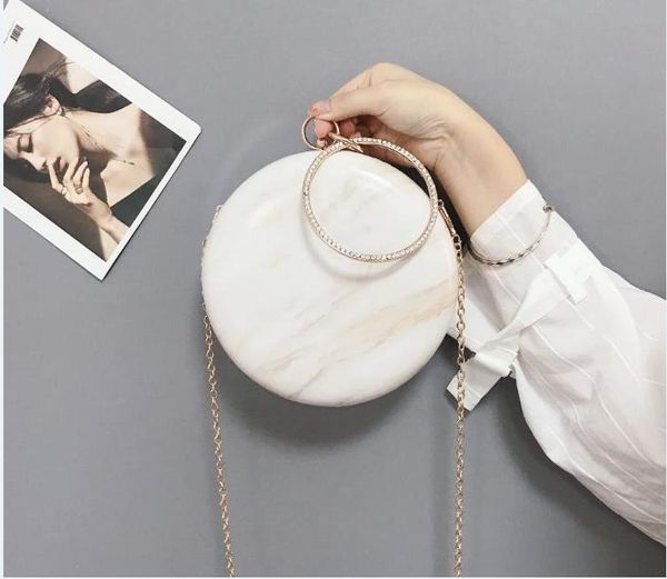 hbp golden diamond clutch evening bags chic pearl round shoulder bags for women 2020 new luxury handbags wedding party clutch purse 0002
hbp golden diamond clutch evening bags chic pearl round shoulder bags for women 2020 new luxury handbags wedding party clutch purse 0002