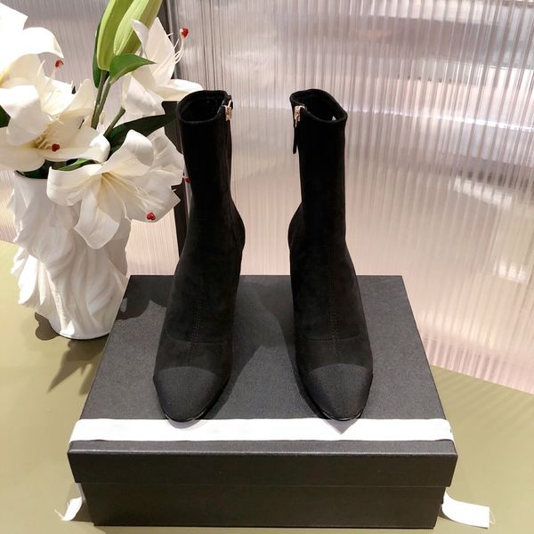 fashion high heel women shoes designer comfortable leather brand classic luxury short boots size 35-40, Red;white
fashion high heel women shoes designer comfortable leather brand classic luxury short boots size 35-40, Red;white