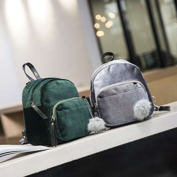 hbp fashion little 2021 new velvet versatile women's cute messenger korean version student's small fresh shoulder portable bag
hbp fashion little 2021 new velvet versatile women's cute messenger korean version student's small fresh shoulder portable bag