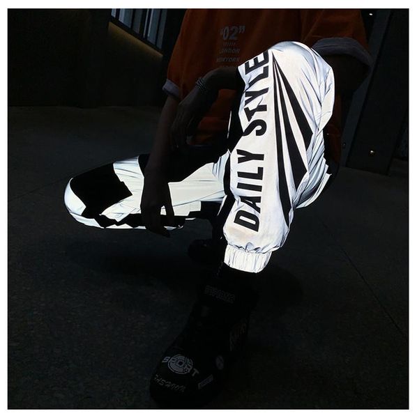 2021 four seasons high street neutral wind flash reflective pants hip hop leg pants nightcrawler loose fashion casual, Black
2021 four seasons high street neutral wind flash reflective pants hip hop leg pants nightcrawler loose fashion casual, Black