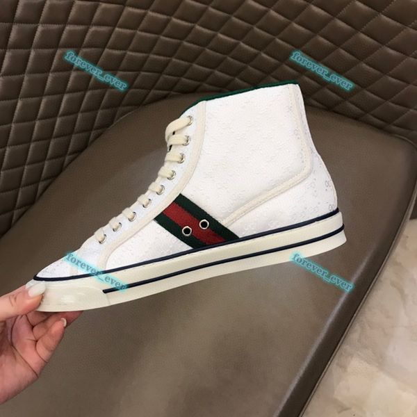 2021 canvas casual shoes spring autumn designer flat boots printed letter men shoes luxury lace-up fashion boots lady leather martin 36-46, Black
2021 canvas casual shoes spring autumn designer flat boots printed letter men shoes luxury lace-up fashion boots lady leather martin 36-46, Black