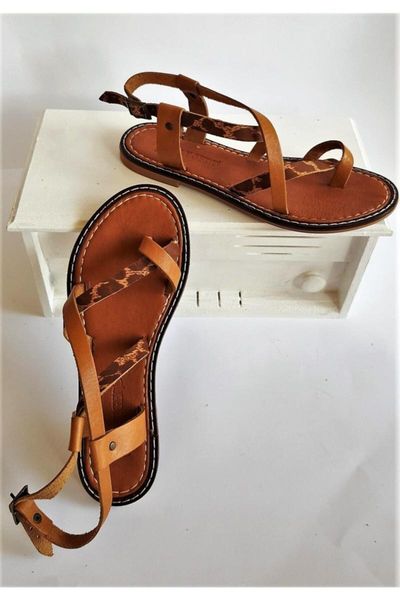 sandals women's basement genuine leather, first-class quality, modern stylish slippers and, Black
sandals women's basement genuine leather, first-class quality, modern stylish slippers and, Black