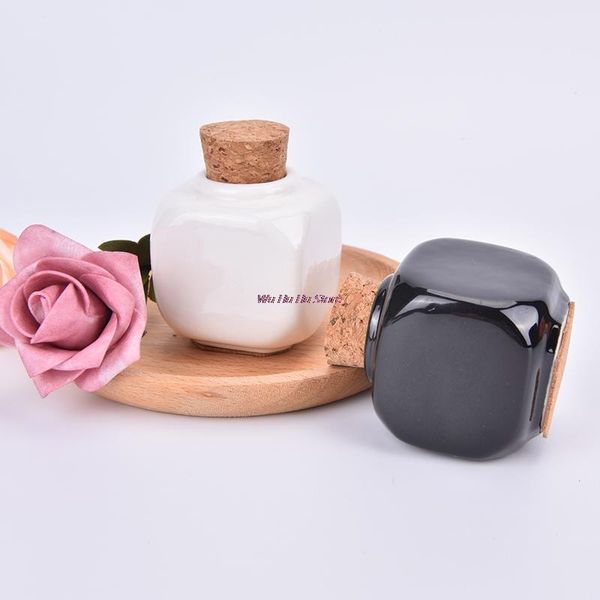 nail art equipment porcelain material acrylic glass dappen dish liquid powder container, Silver
nail art equipment porcelain material acrylic glass dappen dish liquid powder container, Silver