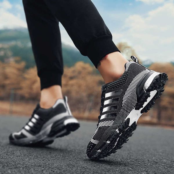 men running shoes large size couple running popcorn weave fly line breathable casual light wear resistant badminton shoes for men traniers s
men running shoes large size couple running popcorn weave fly line breathable casual light wear resistant badminton shoes for men traniers s