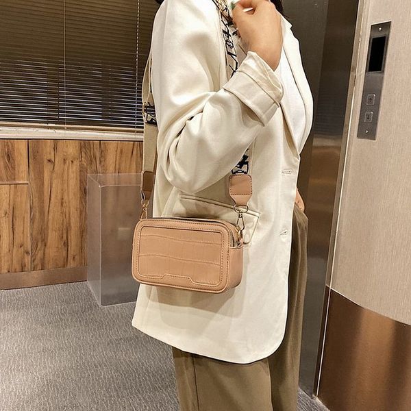 letter print wide strap crossbody bag women crocodile pattern pu leather lady shoulder messenger bag mini flap square female bag
letter print wide strap crossbody bag women crocodile pattern pu leather lady shoulder messenger bag mini flap square female bag