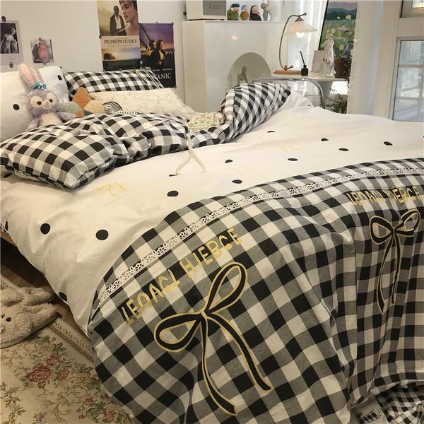 bedding sets ins wave point bow girl heart bed four piece cotton quilt cover black and white art apartment 1.5m
bedding sets ins wave point bow girl heart bed four piece cotton quilt cover black and white art apartment 1.5m