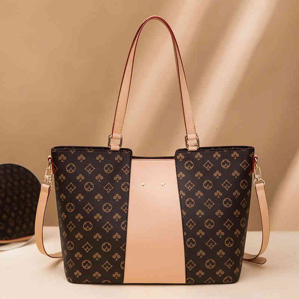 handbag women's bag 2021 fashion large capacity tote printed commuter portable one shoulder shopping, Black;red
handbag women's bag 2021 fashion large capacity tote printed commuter portable one shoulder shopping, Black;red