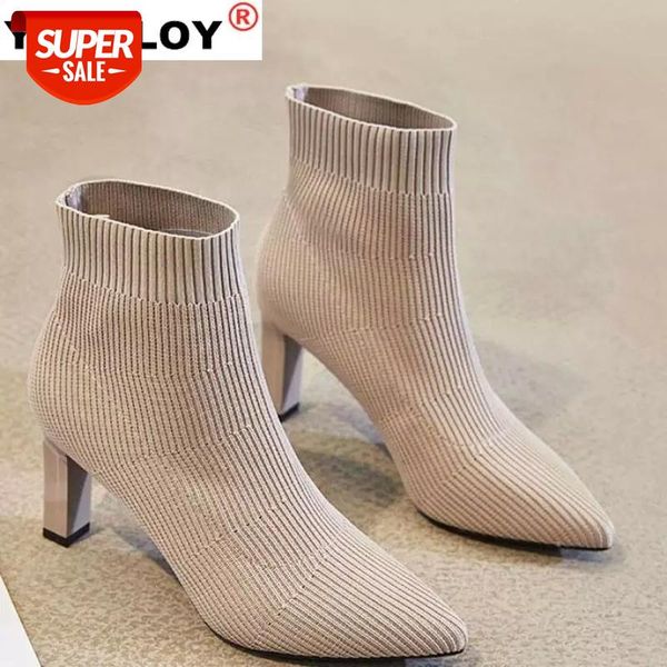 2020 autumn pointed toe boots fashion sock shoes slip on high square heel women pumps shoes stretch fabric slip-on #8t0g, Black
2020 autumn pointed toe boots fashion sock shoes slip on high square heel women pumps shoes stretch fabric slip-on #8t0g, Black