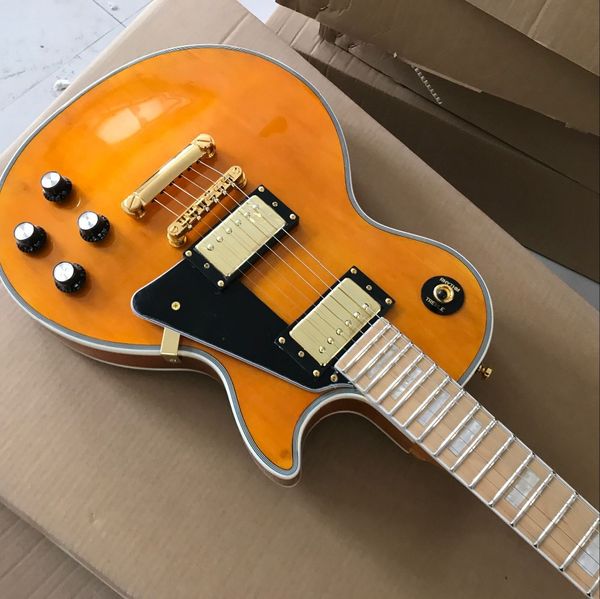 custom classic gitaar orange color electric guitar,golden hardware mahogany body guitarra,maple fingerboard gitaar
custom classic gitaar orange color electric guitar,golden hardware mahogany body guitarra,maple fingerboard gitaar