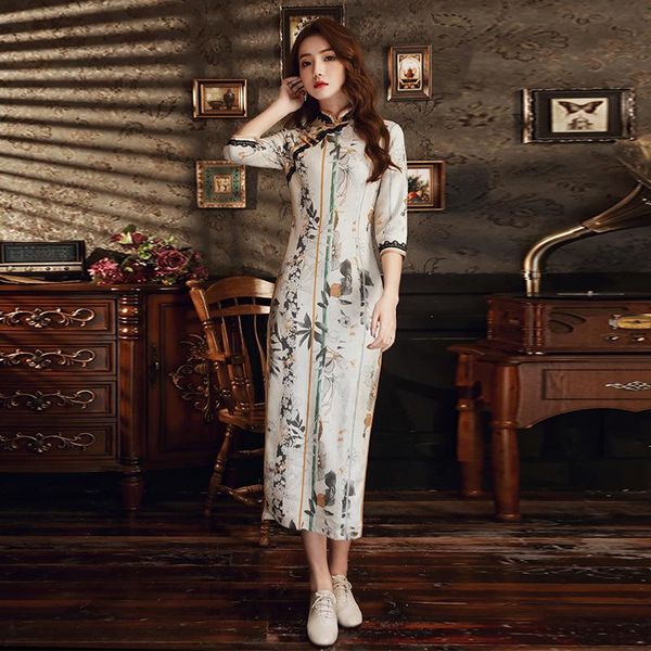 ethnic clothing 2021 female banquet temperament qipao improved version suede cheongsam dress autumn and winter wear, Red
ethnic clothing 2021 female banquet temperament qipao improved version suede cheongsam dress autumn and winter wear, Red