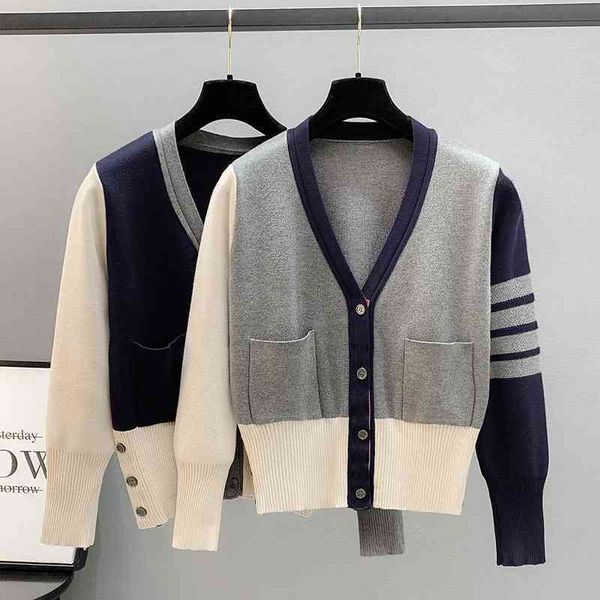 college style v-neck color matching knitted cardigan women's spring and autumn new tb four bar sweater jacket slim short top, Black
college style v-neck color matching knitted cardigan women's spring and autumn new tb four bar sweater jacket slim short top, Black