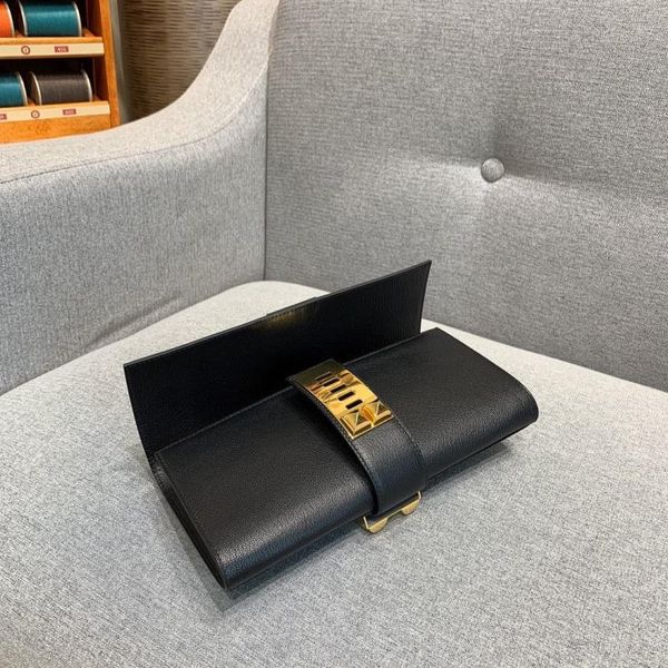 2021 small designer ladies bag bag leather hardware fashion new clutch evening casual high-class jhodh
2021 small designer ladies bag bag leather hardware fashion new clutch evening casual high-class jhodh