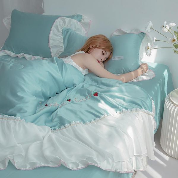 comforters & sets washing real silk solid color girl's heart princess style summer cool airable cover skin comfortable quilt four-piece
comforters & sets washing real silk solid color girl's heart princess style summer cool airable cover skin comfortable quilt four-piece