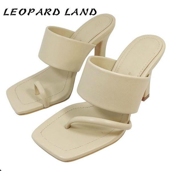 slippers leopard land 2021 summer square head thin heel wear open-toed casual clip toe high-heeled sexy, Black
slippers leopard land 2021 summer square head thin heel wear open-toed casual clip toe high-heeled sexy, Black