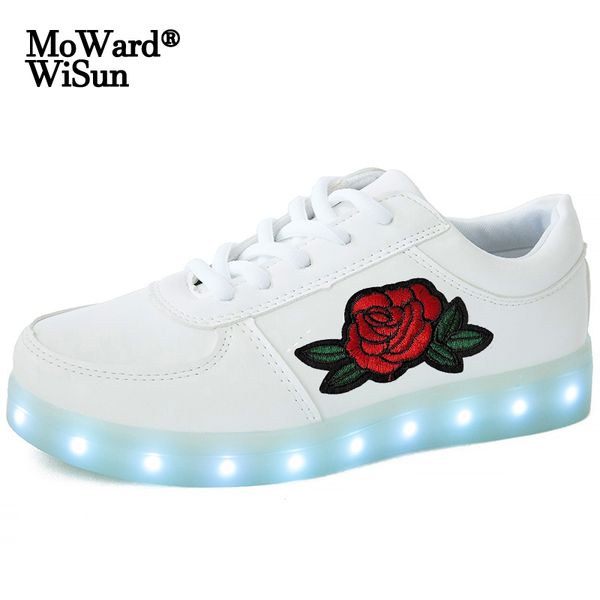 size 30-43 kids glowing luminous sneakers women shoes with lighted sole usb charging children led lighted slipper for boys girls 210308, Black
size 30-43 kids glowing luminous sneakers women shoes with lighted sole usb charging children led lighted slipper for boys girls 210308, Black