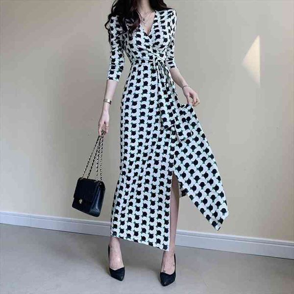 arrival fashion autumn print beach dress women elegant v-neck long sleeve temperament vintage slim long a-line wrap dress, Black;gray
arrival fashion autumn print beach dress women elegant v-neck long sleeve temperament vintage slim long a-line wrap dress, Black;gray
