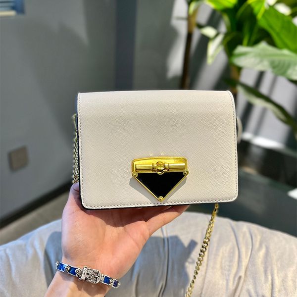 designer cross body luxury mini shoulder bags genuine leather gold chain different colors various styles fashion brand with original box siz
designer cross body luxury mini shoulder bags genuine leather gold chain different colors various styles fashion brand with original box siz