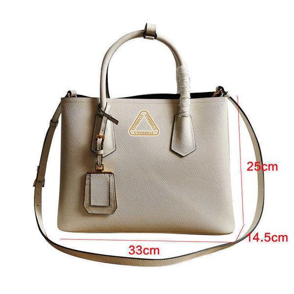 multi-functional female shoulder bag ,leather with italian star box new large tote chain
multi-functional female shoulder bag ,leather with italian star box new large tote chain