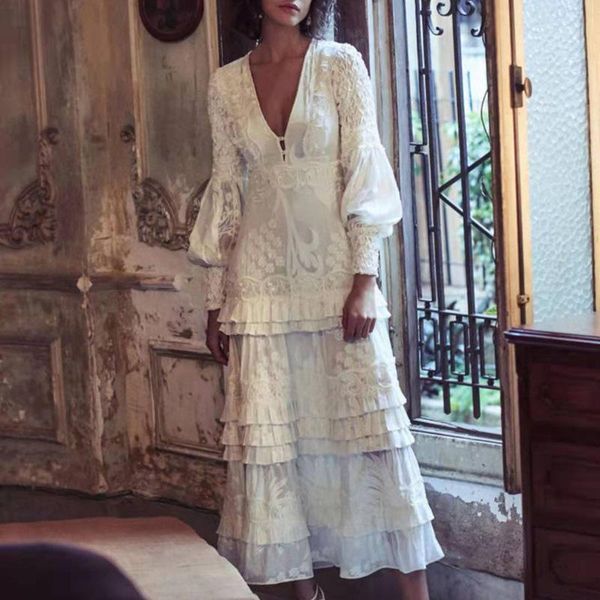 casual dresses 2021 autumn v-neck embroidery long-sleeved high waist cascading ruffles cake long dress women, Black;gray
casual dresses 2021 autumn v-neck embroidery long-sleeved high waist cascading ruffles cake long dress women, Black;gray