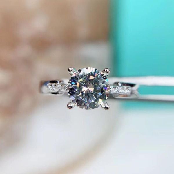 cluster rings trendy 14k white gold ring 1ct 2ct 3ct moissanite engagement anniversary round cut customizable for gift, Golden;silver
cluster rings trendy 14k white gold ring 1ct 2ct 3ct moissanite engagement anniversary round cut customizable for gift, Golden;silver