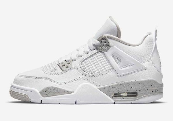 4s basketball shoes gray lace hole and mid sole are decorated with black ink the red jumpman logo on tongue further enhances visual performa
4s basketball shoes gray lace hole and mid sole are decorated with black ink the red jumpman logo on tongue further enhances visual performa