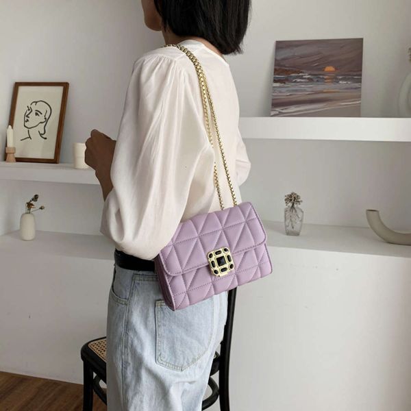 fashion women's messenger sachet lingge chain small square 2021 new net red versatile single shoulder bag
fashion women's messenger sachet lingge chain small square 2021 new net red versatile single shoulder bag