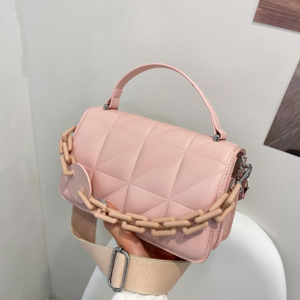 new women's small square soft leather texture large capacity messenger korean fashion lingge single shoulder bag
new women's small square soft leather texture large capacity messenger korean fashion lingge single shoulder bag