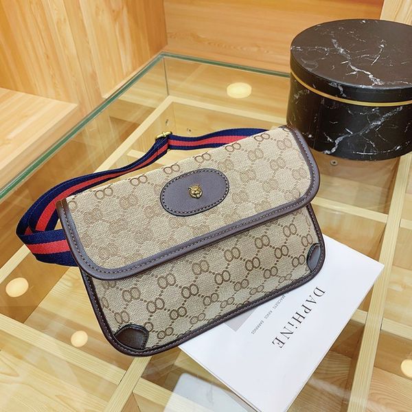 this year's popular embroidered letter envelope bag new fashion single shoulder oblique span small square handbags premium
this year's popular embroidered letter envelope bag new fashion single shoulder oblique span small square handbags premium