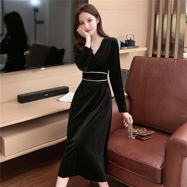 casual dresses jurken zomer 2021 dames gold velvet dress long autumn and winter little black pareos de playa mujer sukienka zestawy, Black;gray
casual dresses jurken zomer 2021 dames gold velvet dress long autumn and winter little black pareos de playa mujer sukienka zestawy, Black;gray