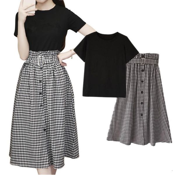 2021 summer elegant office lady 2 piece set women solid t shirts plaid long ruffle skirts suit formal party wear plus size, Gray
2021 summer elegant office lady 2 piece set women solid t shirts plaid long ruffle skirts suit formal party wear plus size, Gray