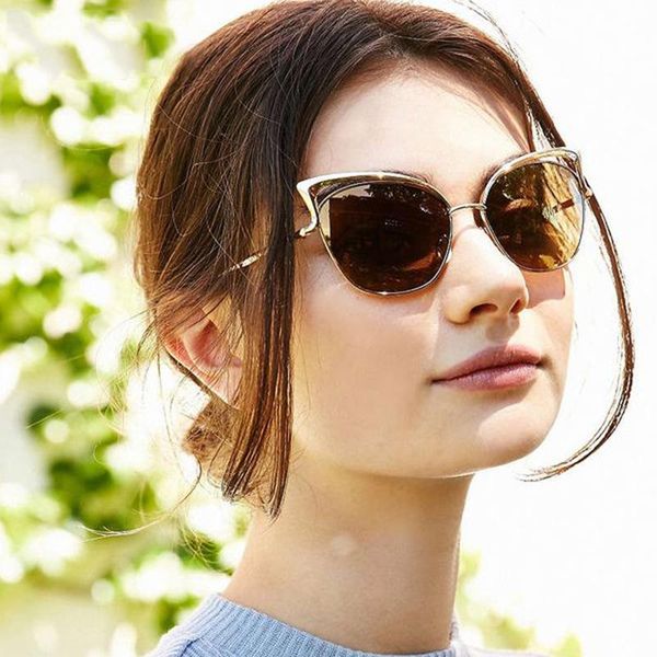 sunglasses 2021 women vintage metal luxury cateye glasses fashionretro feminino, White;black
sunglasses 2021 women vintage metal luxury cateye glasses fashionretro feminino, White;black