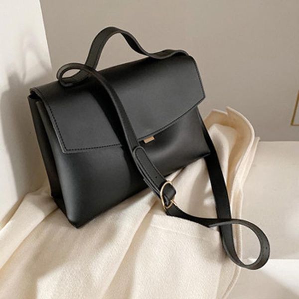 evening bags vintage fashion female tote bag 2021 pu leather women's designer handbag capacity shoulder messenger
evening bags vintage fashion female tote bag 2021 pu leather women's designer handbag capacity shoulder messenger