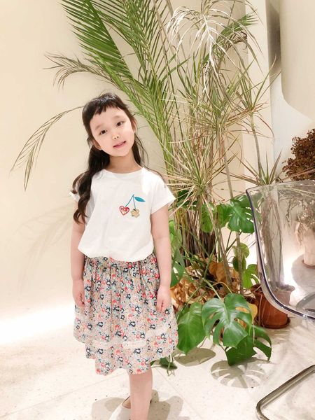 spring the hair third batch 2021 of 3.10 and summer new children's cotton white cherry embroidery t-shirt roun, Black;white
spring the hair third batch 2021 of 3.10 and summer new children's cotton white cherry embroidery t-shirt roun, Black;white