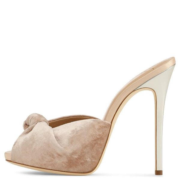 code slipper banquet shoe high with will sandals, Black
code slipper banquet shoe high with will sandals, Black