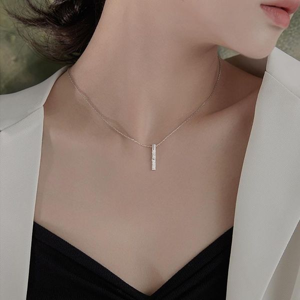 chains 925 sterling silver necklace flash diamond geometric pendant simple and exquisite matching accessories ladies wedding jewelry
chains 925 sterling silver necklace flash diamond geometric pendant simple and exquisite matching accessories ladies wedding jewelry