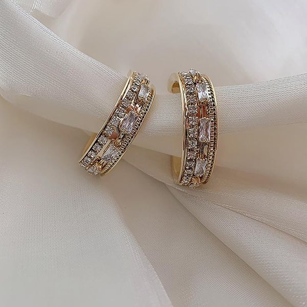hoop & huggie aensoa luxury rhienstone c shape earrings for women brilliant crystal metal gold color round circle earring gift, Golden;silver
hoop & huggie aensoa luxury rhienstone c shape earrings for women brilliant crystal metal gold color round circle earring gift, Golden;silver