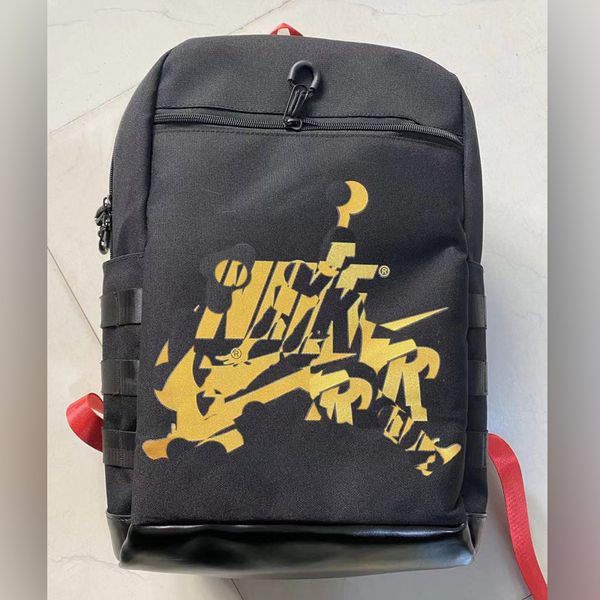 fashion slam dunk printed backpacks, couple bag, leisure sports backpack, multifunctional travel bag, hiking bags, student school bag, neutr
fashion slam dunk printed backpacks, couple bag, leisure sports backpack, multifunctional travel bag, hiking bags, student school bag, neutr