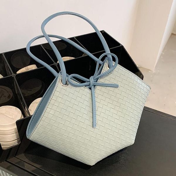 evening bags woven tote bucket bag large underarm 2021 high-quality pu leather women's designer handbag high capacity shoulder
evening bags woven tote bucket bag large underarm 2021 high-quality pu leather women's designer handbag high capacity shoulder