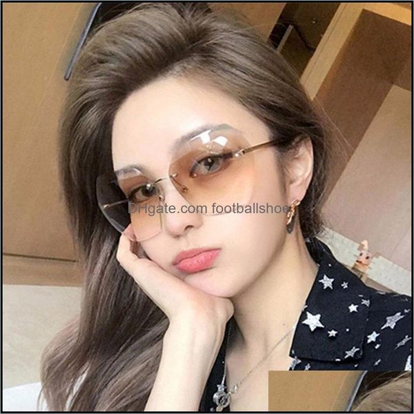 aessories sunglasses women fashion black retro sun glasses vintage lady summer style female famous uv400 drop delivery 2021 6kxej, White;black
aessories sunglasses women fashion black retro sun glasses vintage lady summer style female famous uv400 drop delivery 2021 6kxej, White;black