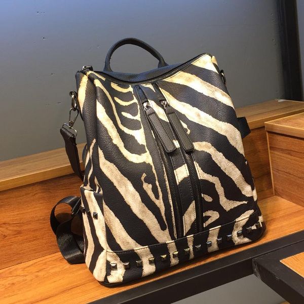 backpack 2021 fashion retro and vintage students school bag women bagpack casual female leather travel bags youth
backpack 2021 fashion retro and vintage students school bag women bagpack casual female leather travel bags youth