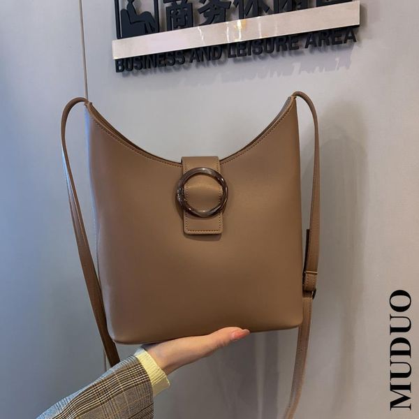 cross body fashion women pu leather handbags shoulder bags luxury designer bucket crossbody for small female messenger
cross body fashion women pu leather handbags shoulder bags luxury designer bucket crossbody for small female messenger