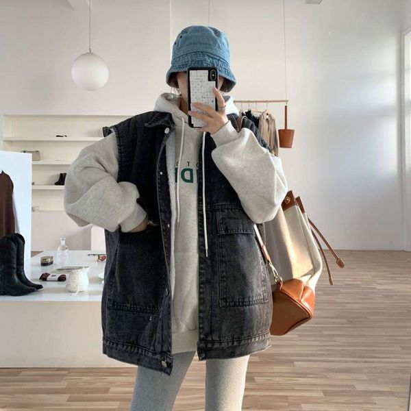 autumn winter lamb wool plush thickened denim vest female loose style cotton waistcoat, White
autumn winter lamb wool plush thickened denim vest female loose style cotton waistcoat, White
