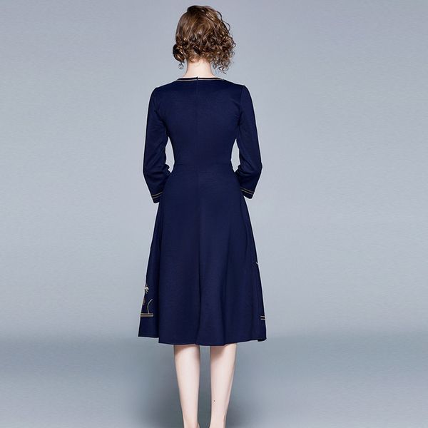 female spring midi dress dragonfly embroidered nine stitches the neck elegant size thin fitting gowns truu, Black;gray
female spring midi dress dragonfly embroidered nine stitches the neck elegant size thin fitting gowns truu, Black;gray