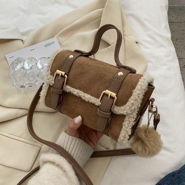 waist bags 2021 autumn and winter female bag net red senior matte texture retro stitching lamb hair all-match diagonal small square
waist bags 2021 autumn and winter female bag net red senior matte texture retro stitching lamb hair all-match diagonal small square