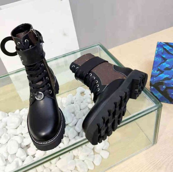 luxury womens 2022 platform printed gold buckle ankle boots wonderland flat ranger brown martin booties work boot lady fashion designer, Black
luxury womens 2022 platform printed gold buckle ankle boots wonderland flat ranger brown martin booties work boot lady fashion designer, Black