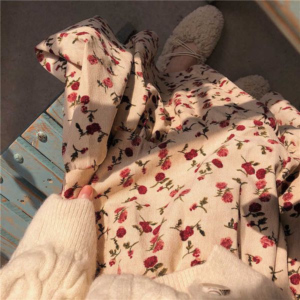 corduroy high waist winter long skirts a-line women flower print maxi skirt female vintage pleated skirt cute girls streetwear 210619, Black
corduroy high waist winter long skirts a-line women flower print maxi skirt female vintage pleated skirt cute girls streetwear 210619, Black