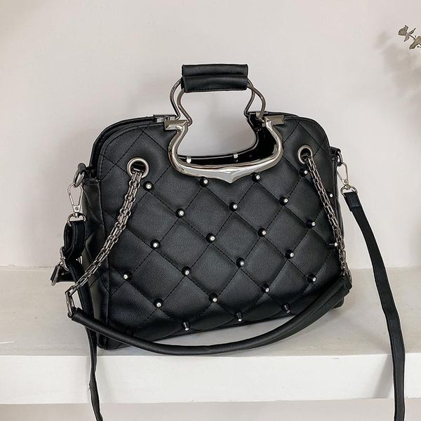 evening bags fashion rivet purses hanbags women shoulder crossbody 2021 brand design travel ladies messenger high quality
evening bags fashion rivet purses hanbags women shoulder crossbody 2021 brand design travel ladies messenger high quality