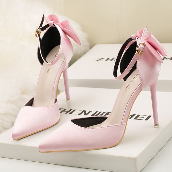 5196-korean style sweet womens shoes stiletto heel shallow mouth pointed toe satin hollow back bow strap sandals, Black
5196-korean style sweet womens shoes stiletto heel shallow mouth pointed toe satin hollow back bow strap sandals, Black
