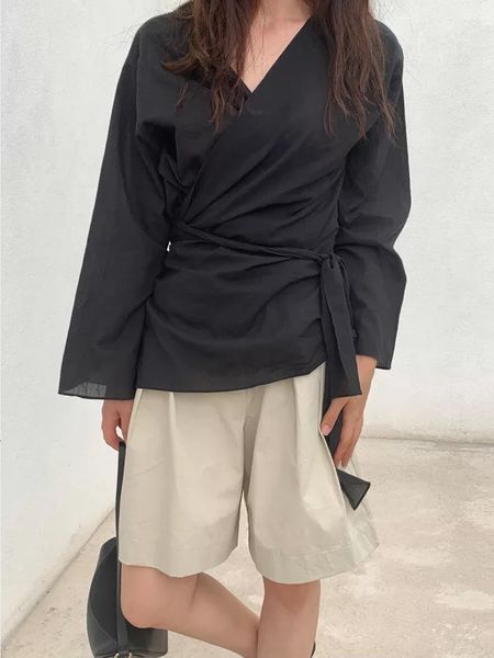 2021 new fall korean blouse women long wrap v neck see through lace up loose flare sleeve casual ibeu, White
2021 new fall korean blouse women long wrap v neck see through lace up loose flare sleeve casual ibeu, White